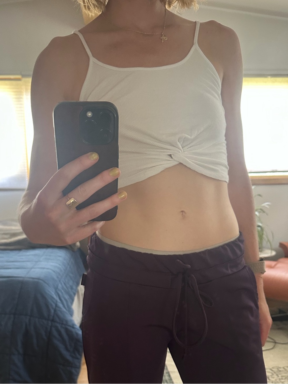 Bozzolo White Twist Front Ribbed Cropped Tank Top